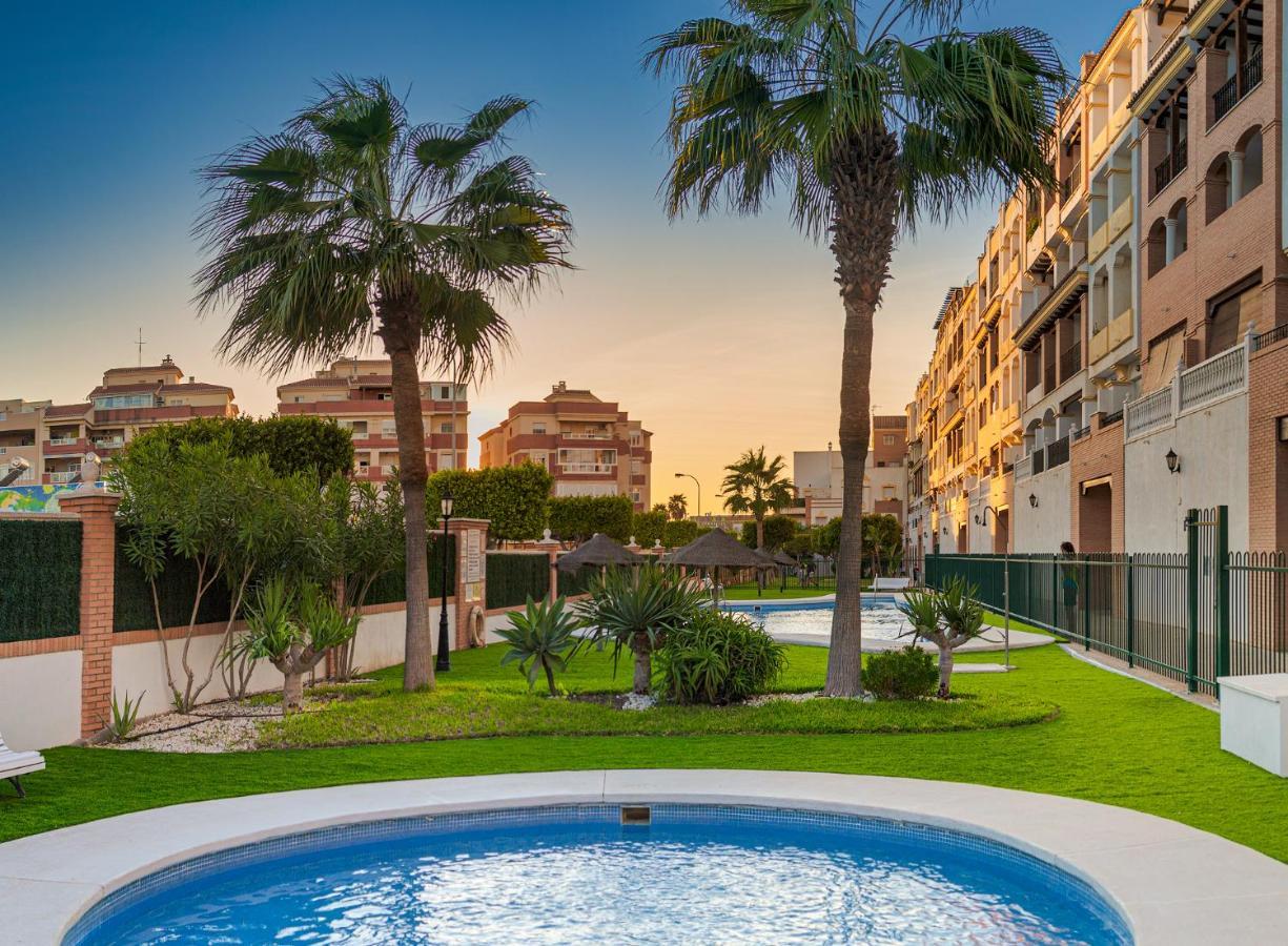 Apartamento 90 M2 En La Mejor Zona De Roquetas Roquetas de Mar Eksteriør bilde